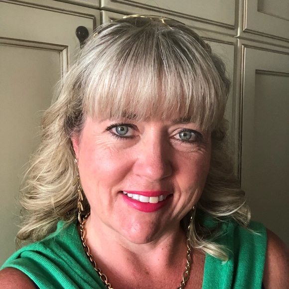 Meet your Posher, Cheri - Picture 1 of 1